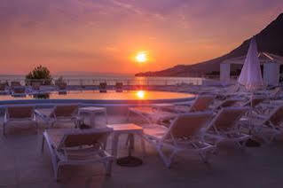 Hotel Nimfa Podgora Exterior foto